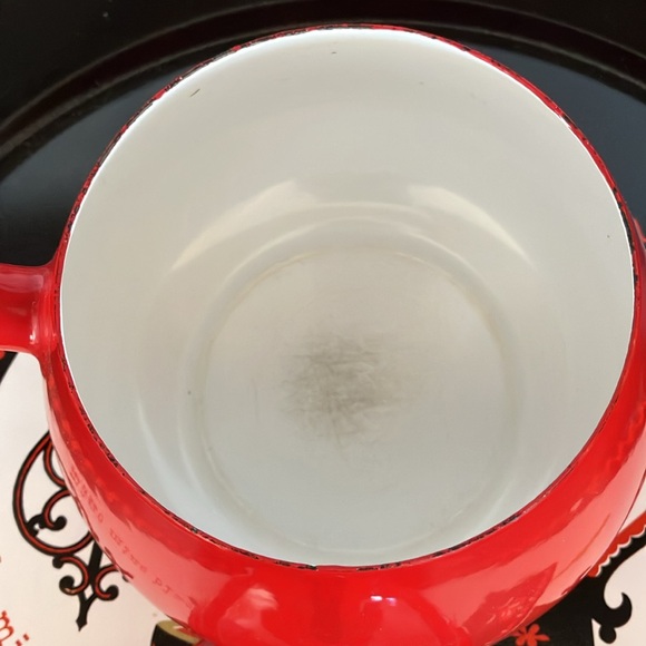 Vintage Enamelware Red Pot With Lid and Wood Handle - Picture 4 of 12